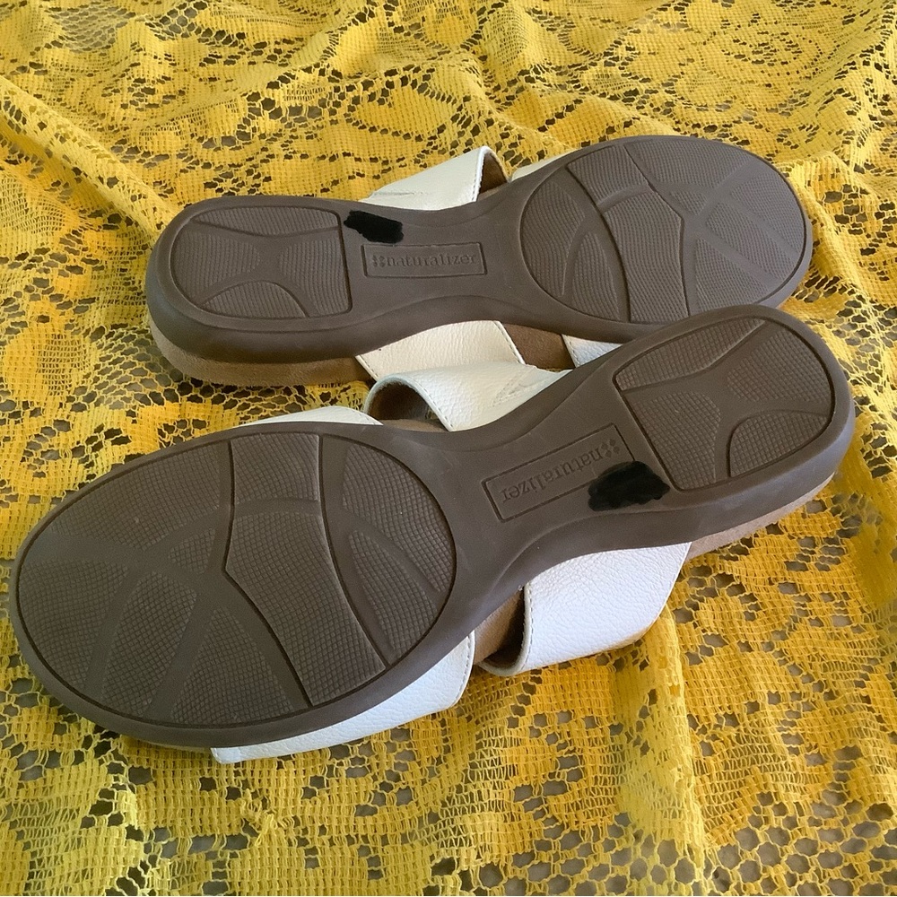 Naturalized white sandals size 9M - Picture 4 of 7